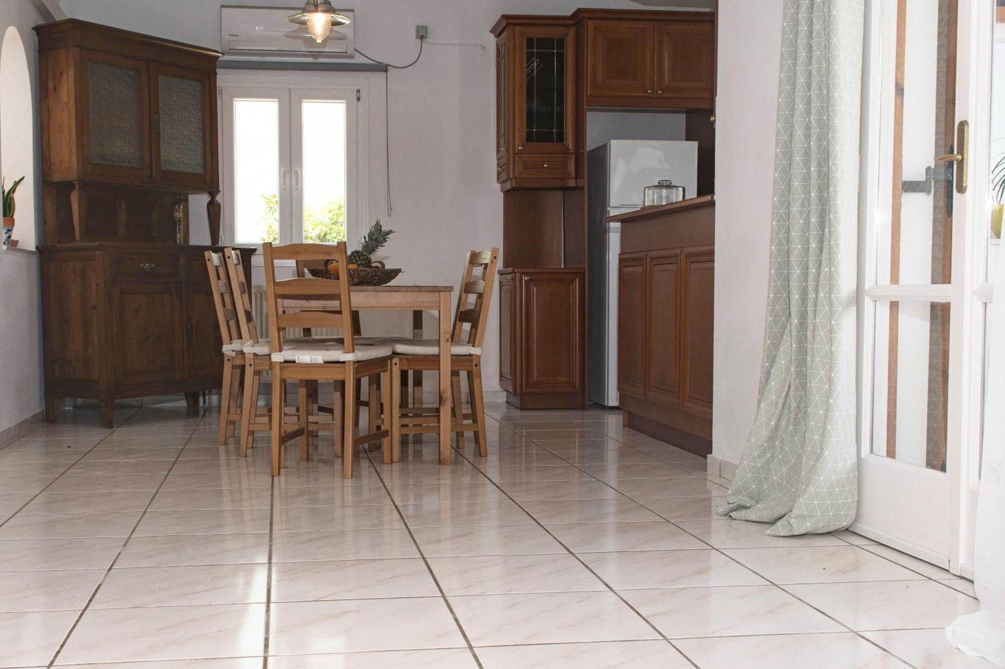 Eleni'S Seaview House Apartment Ándros Екстериор снимка